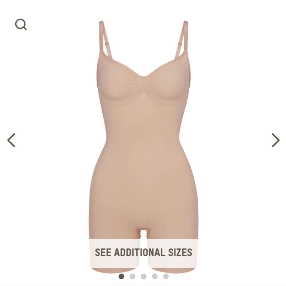 SKIMS Sculpting mid thigh Bodysuit NWOT